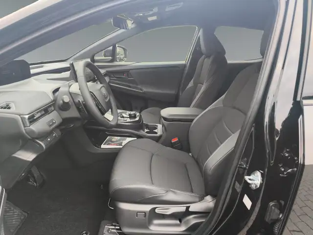 Toyota C-HR view 10