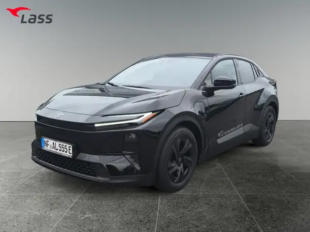 Toyota C-HR view 2