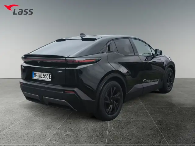 Toyota C-HR view 6