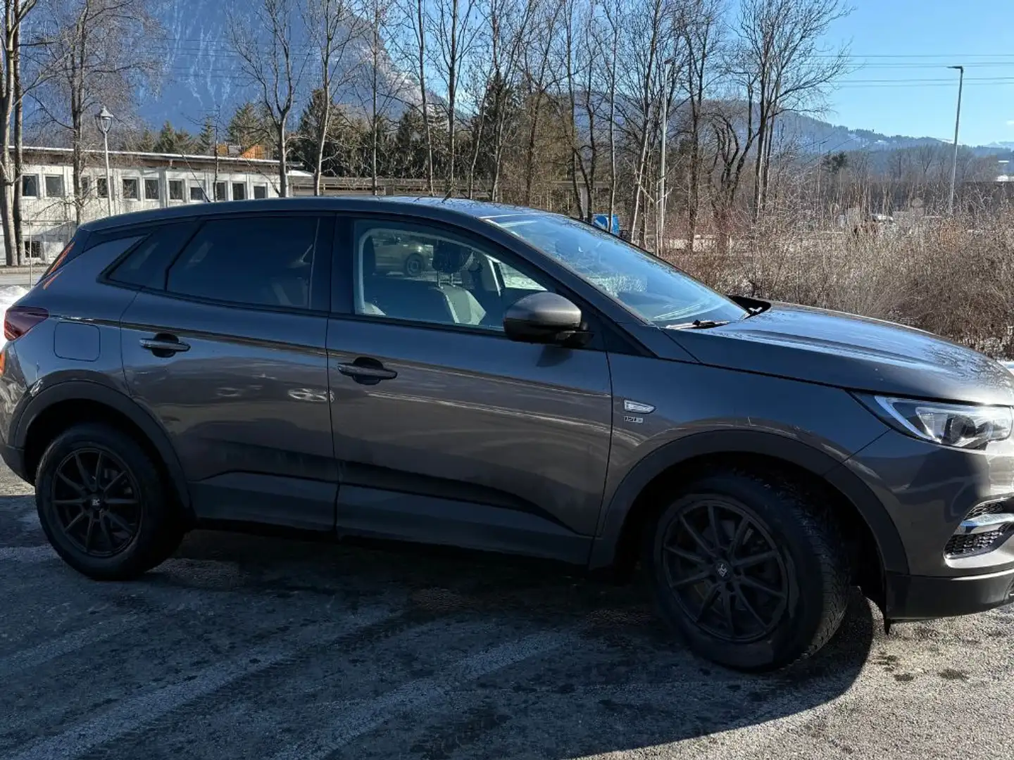 Opel Grandland X Grandland X 1,2 Turbo Dir. Inj. 120 Jahre Edition Start/Stop 120 Jahre Edition Grau - 1