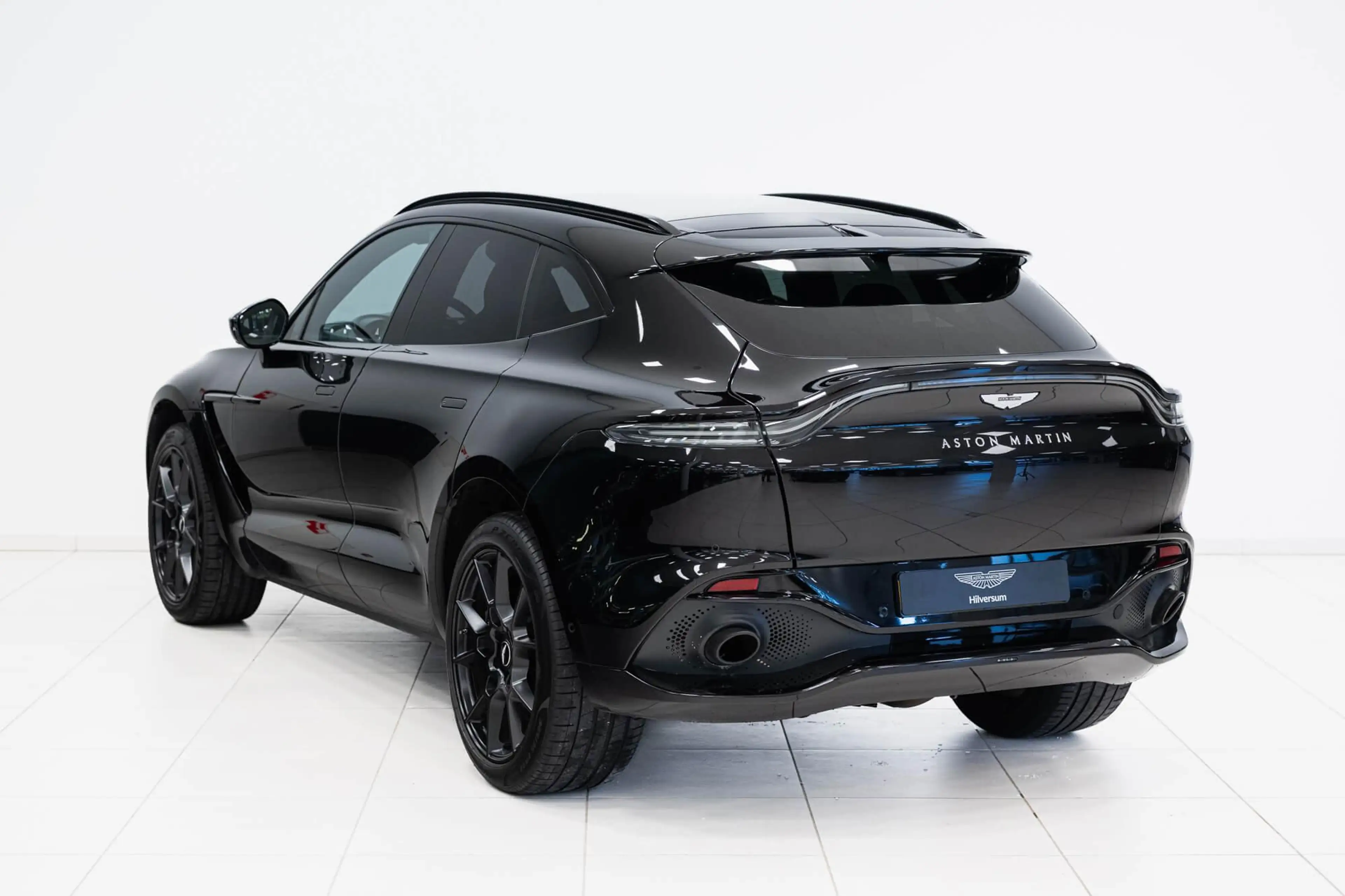 Aston Martin DBX 4.0 V8 | Onyx Black | Incl. BPM | — photo 7
