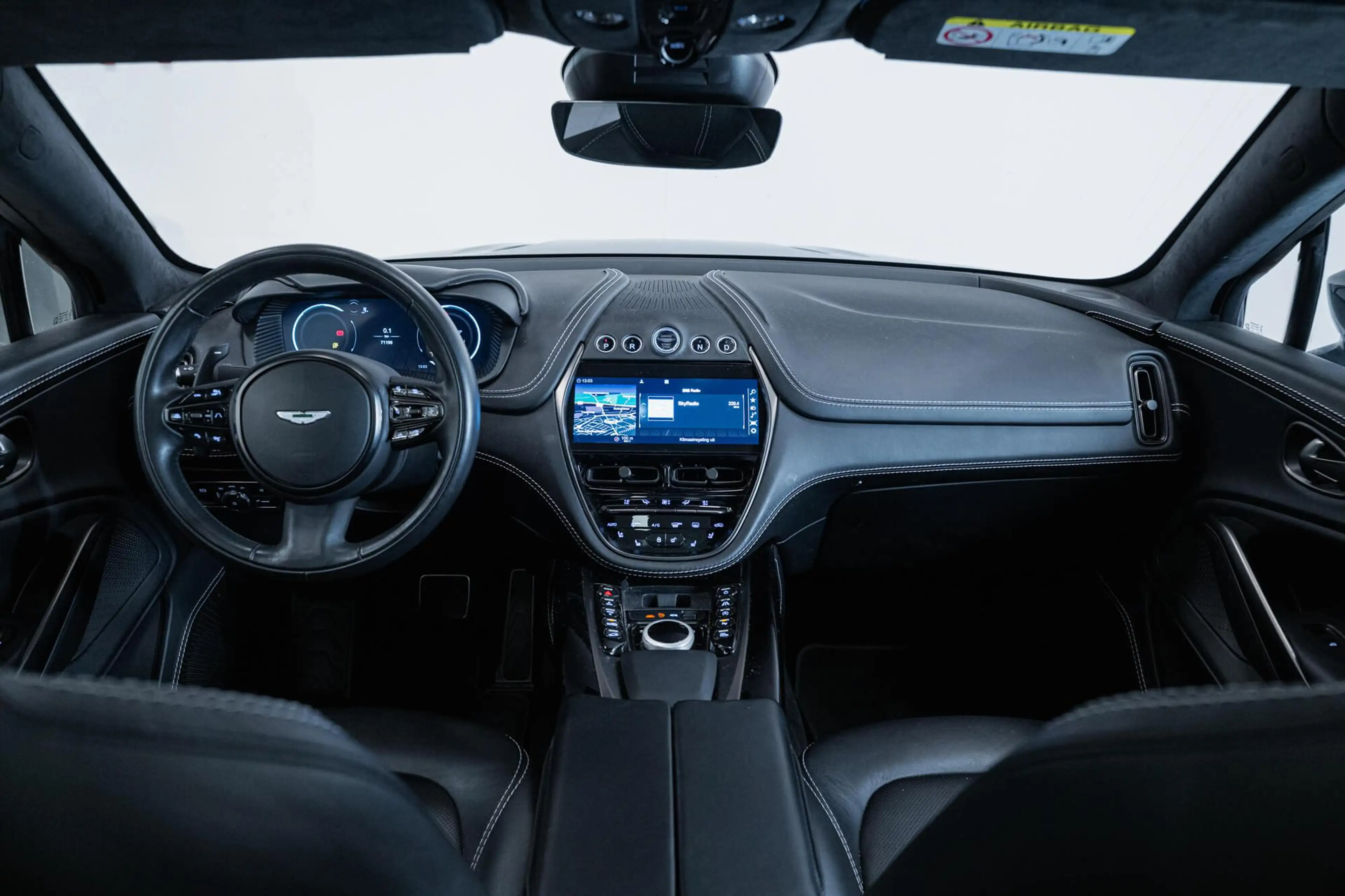 Aston Martin DBX 4.0 V8 | Onyx Black | Incl. BPM | — photo 5