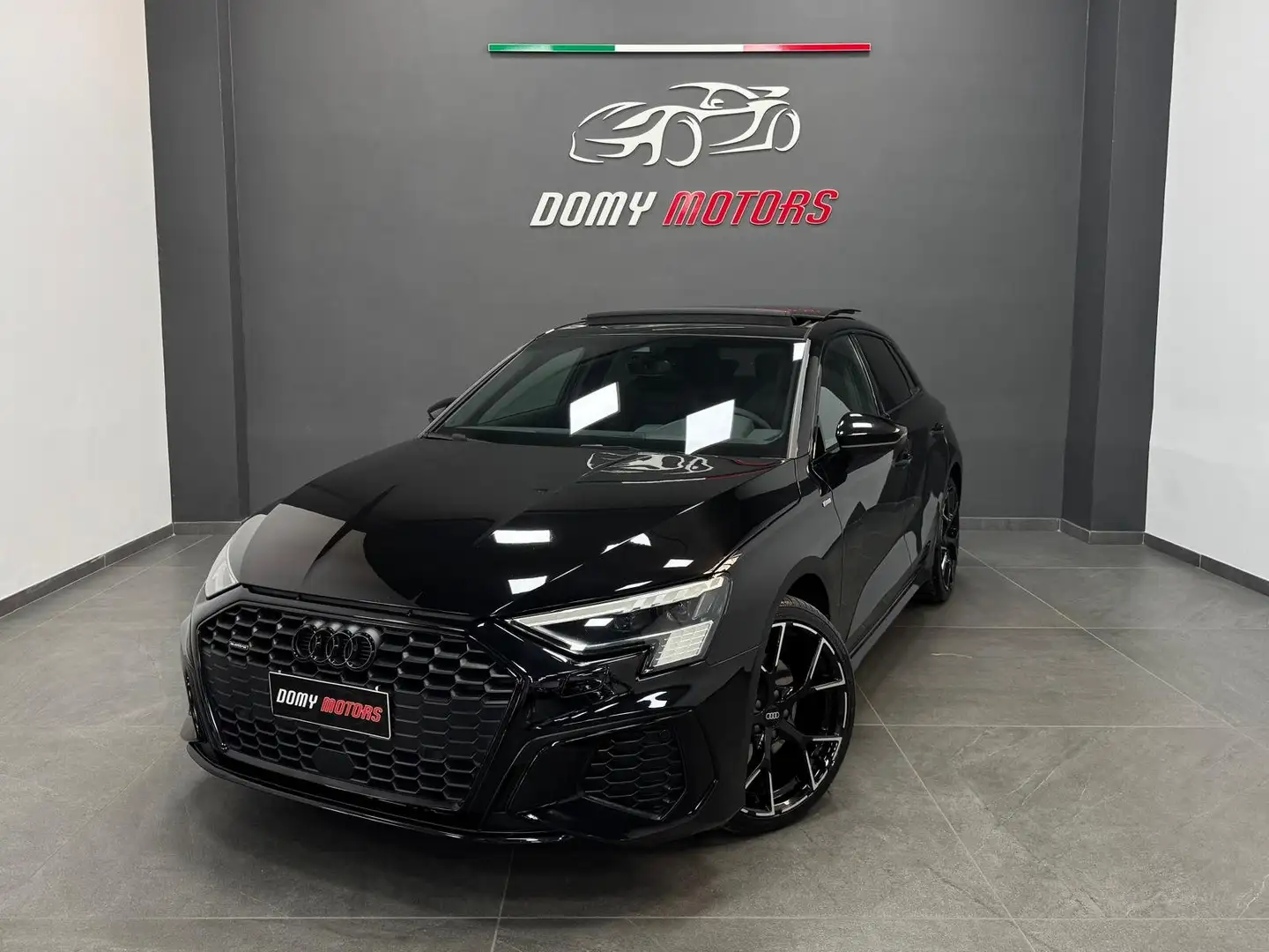 Audi A3 SPORTBACK 2.0TDI 200CV QUATTRO S-LINE crna - 1