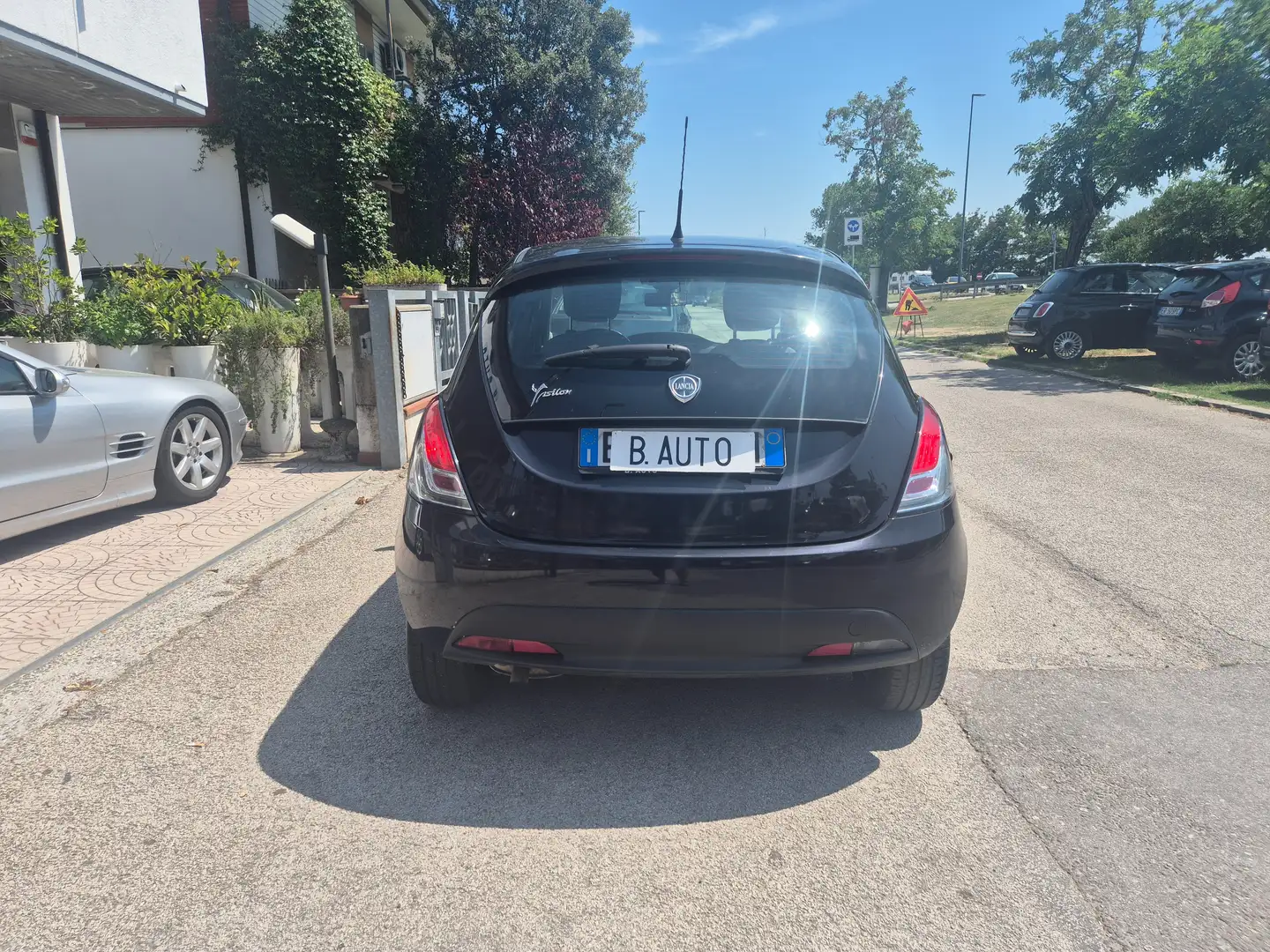Lancia Ypsilon Ypsilon III 2011 1.3 mjt Elefantino s Nero - 2