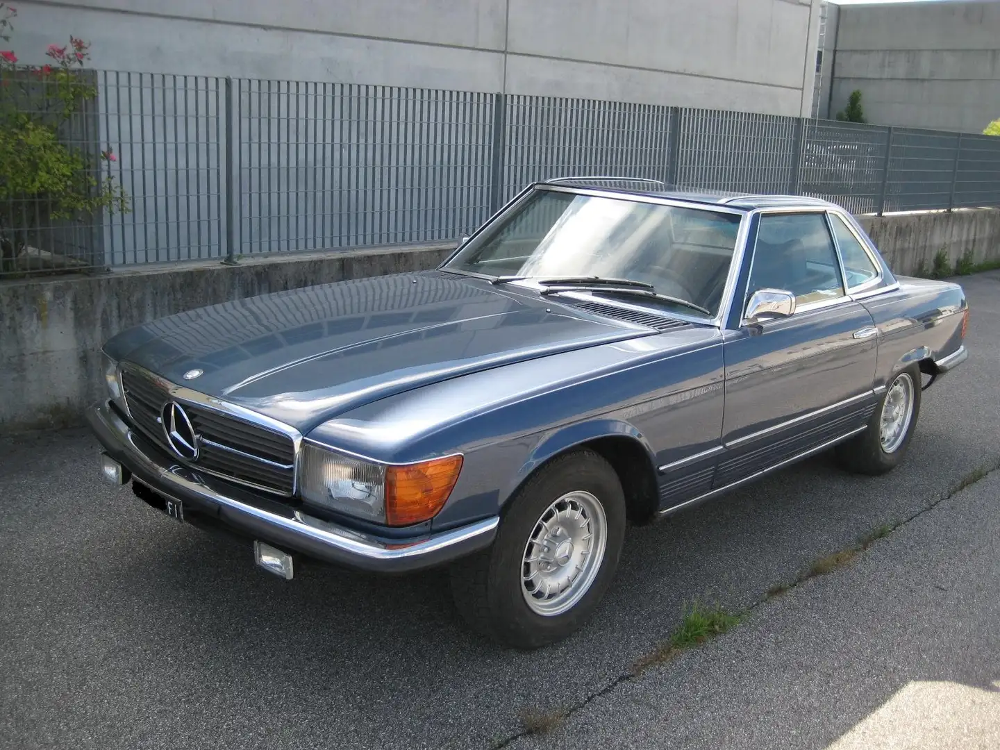 Mercedes-Benz SL 350 R107 Azul - 1