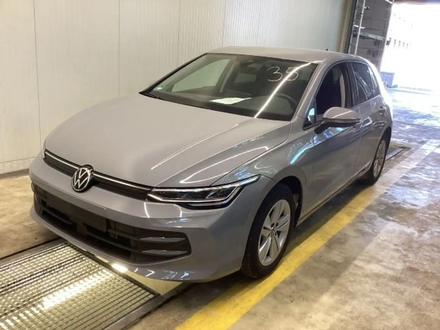 Volkswagen Golf VIII 1.5 eTSI Life DSG App-Connect Klima Si Grau - 2