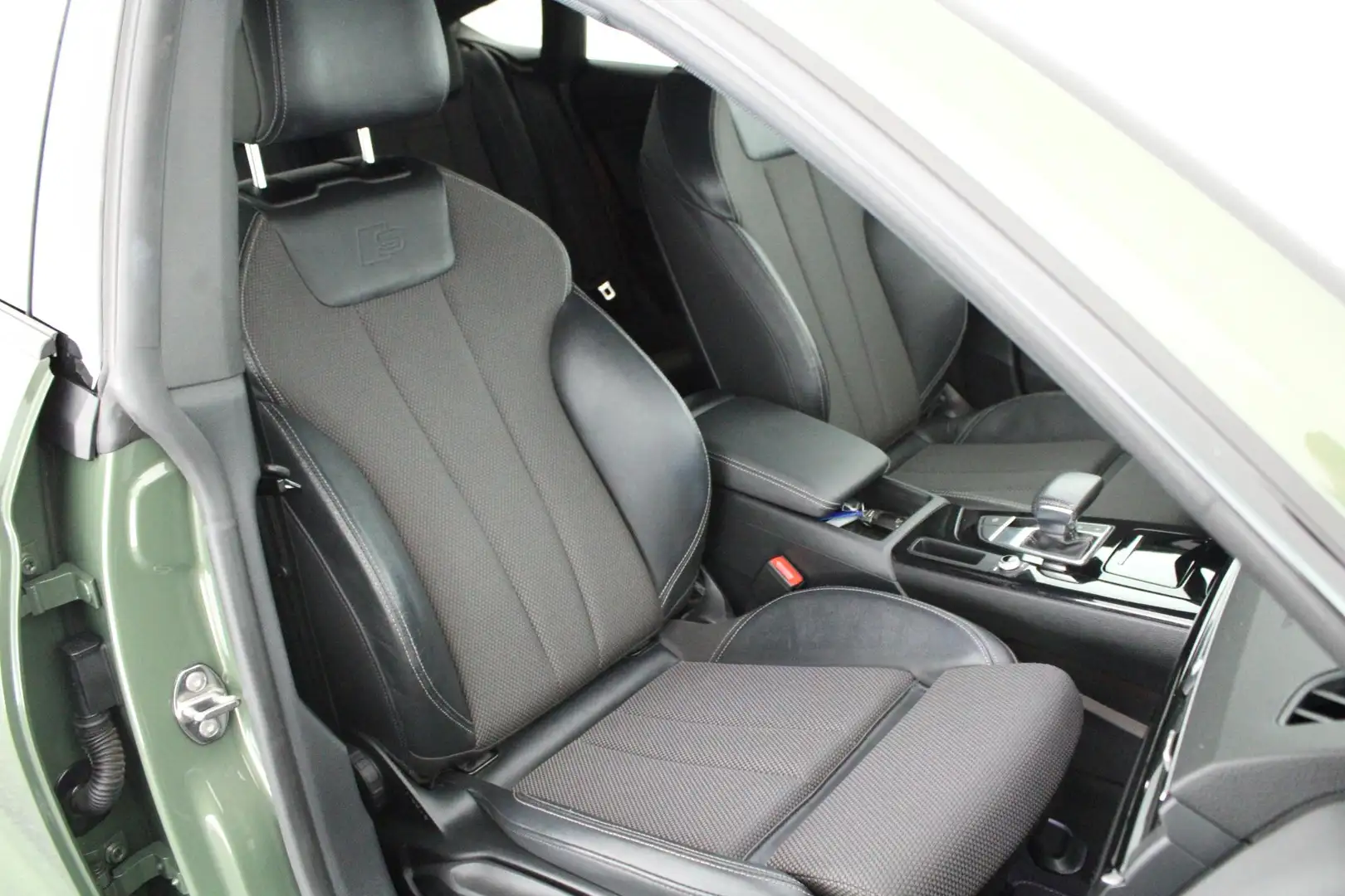 Audi A5 Sportback 35 TFSI 150pk S-Tronic S-Line Competitio Groen - 2
