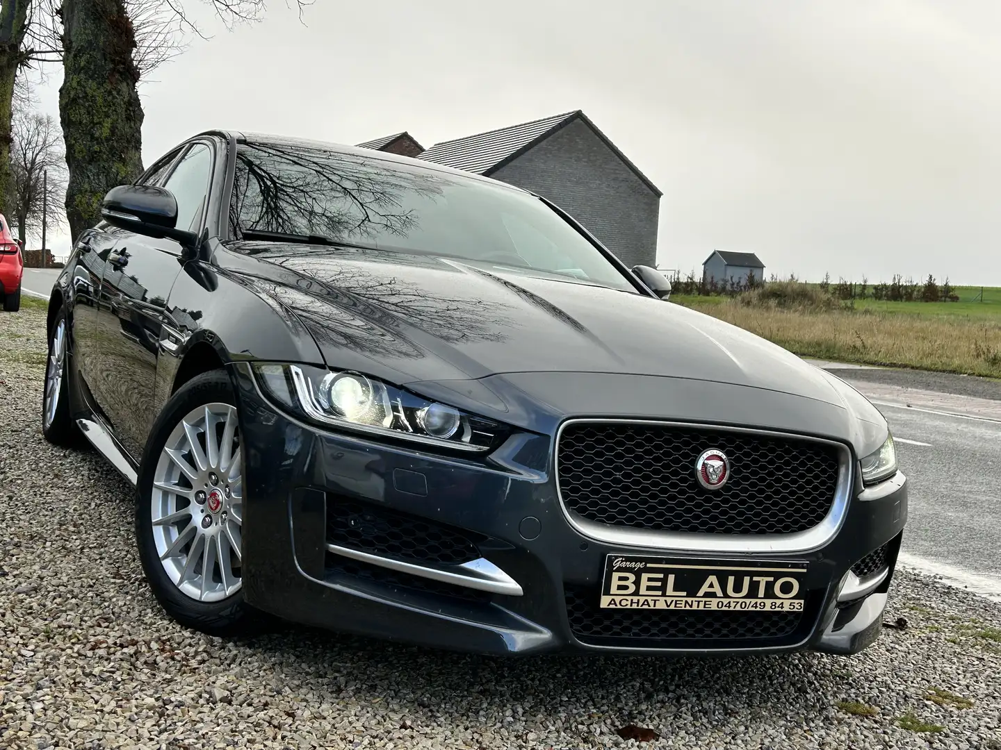 Jaguar XE E-Performance Aut. R-Sport- full options Gris - 1