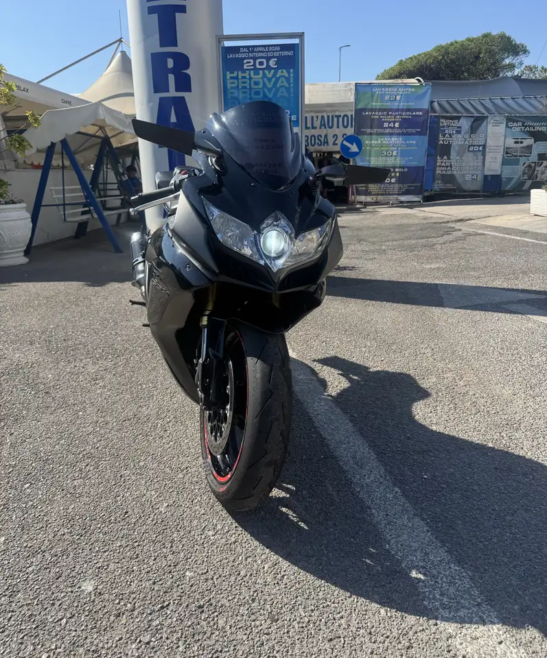 Suzuki GSX-R 750
