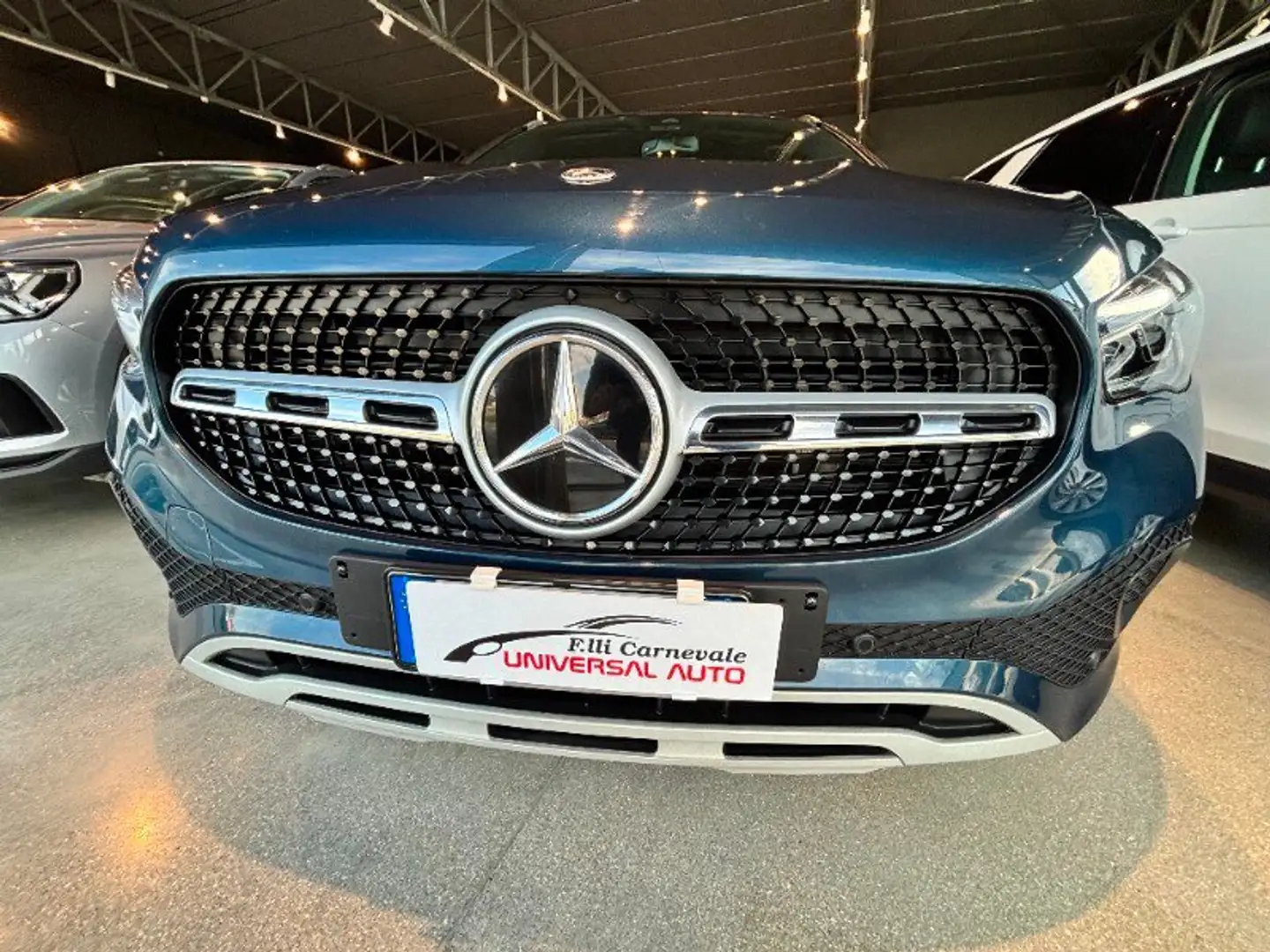 Mercedes-Benz GLA 250 GLA 250 e EQ-Power Automatic Business Extra Bleu - 2