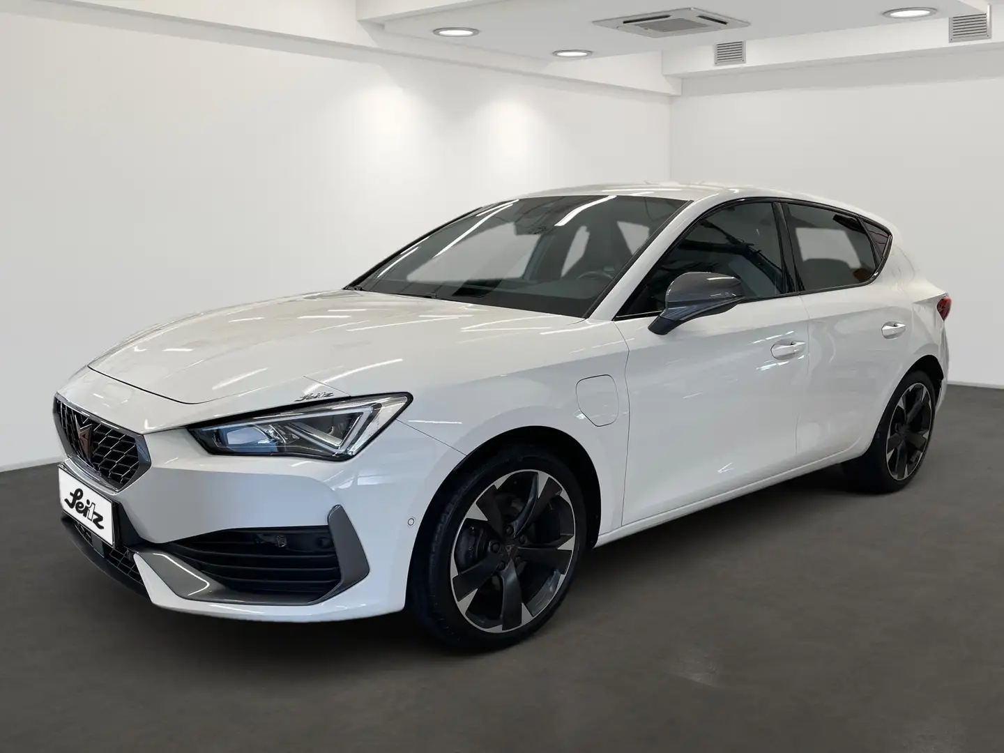 CUPRA Leon 1.4 TSI e-Hybrid *LED*KAMERA*NAVI* Wit - 2