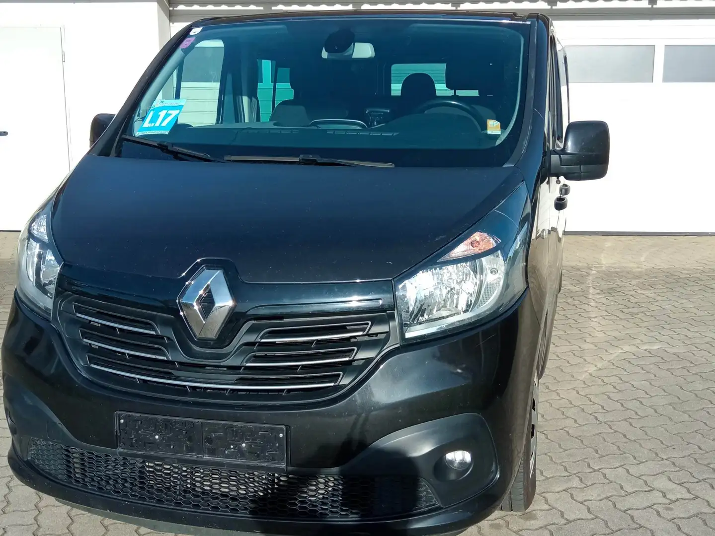 Renault Trafic Trafic Gen. Expr. L1H1 2,5 dCi DPF Expression Fekete - 1