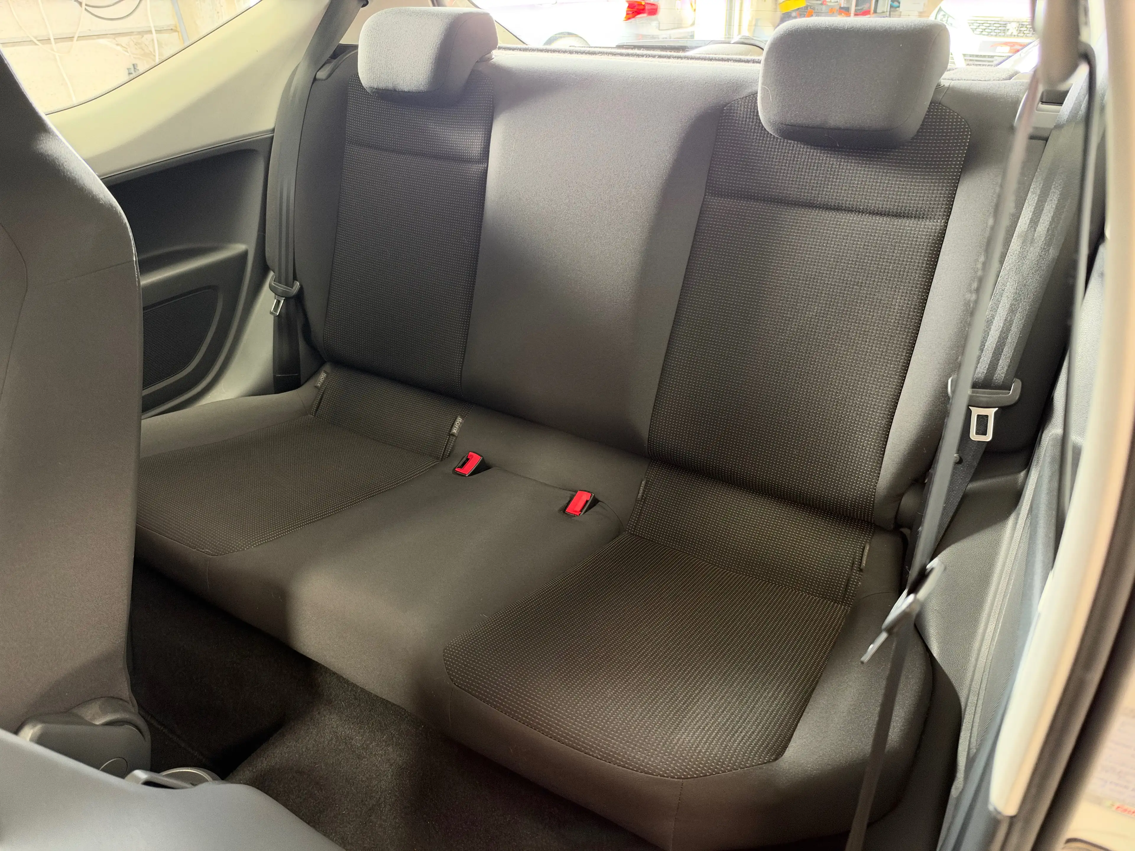 Volkswagen up! Up! 1.0i High up! — photo 8