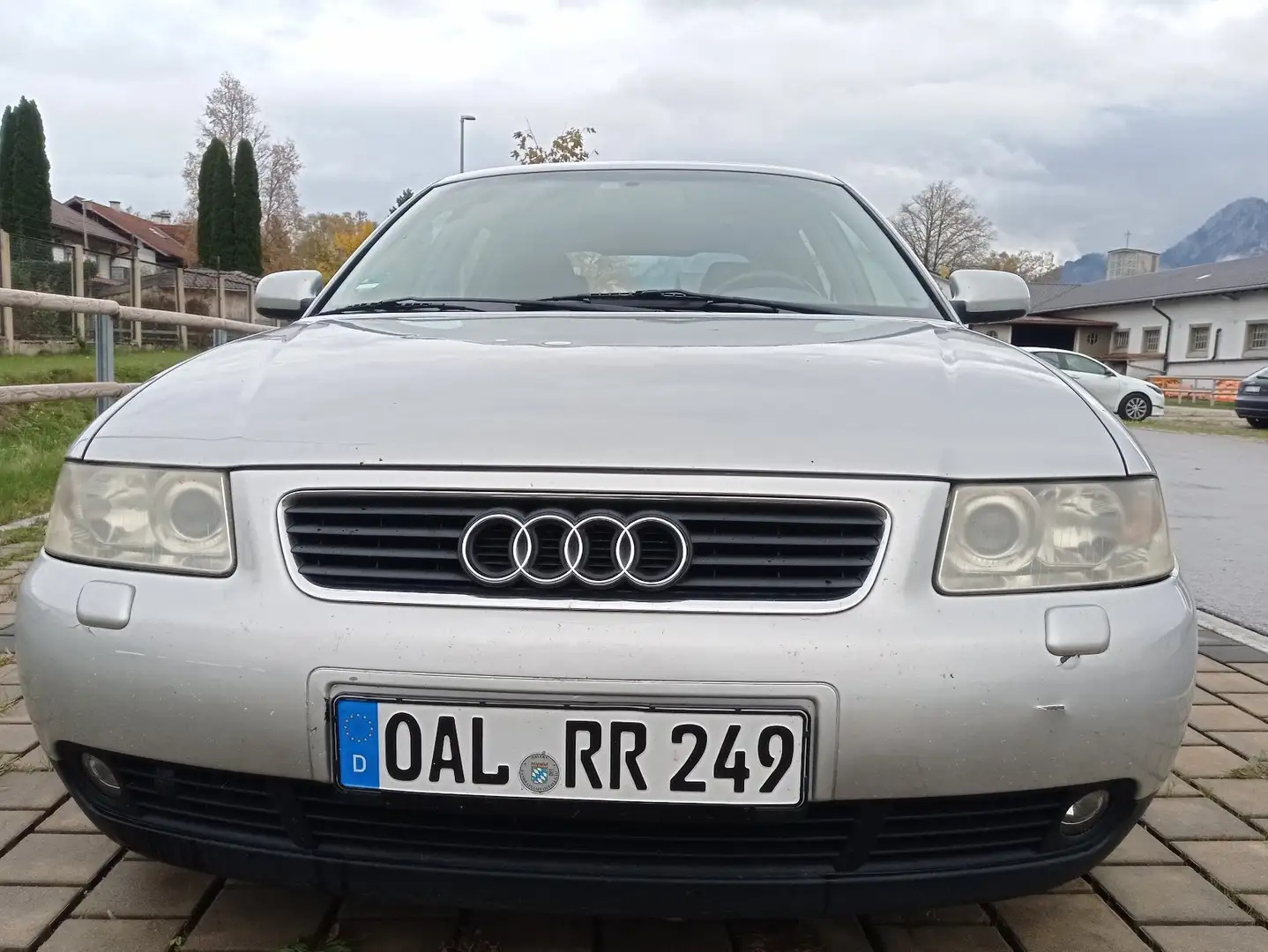 Audi A3 1.8 Ambiente Grau - 1