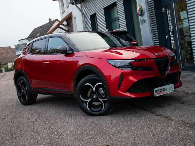 Imagine Alfa Romeo Junior Junior 1.2 VGT Ibrida Speciale Tech+Sport