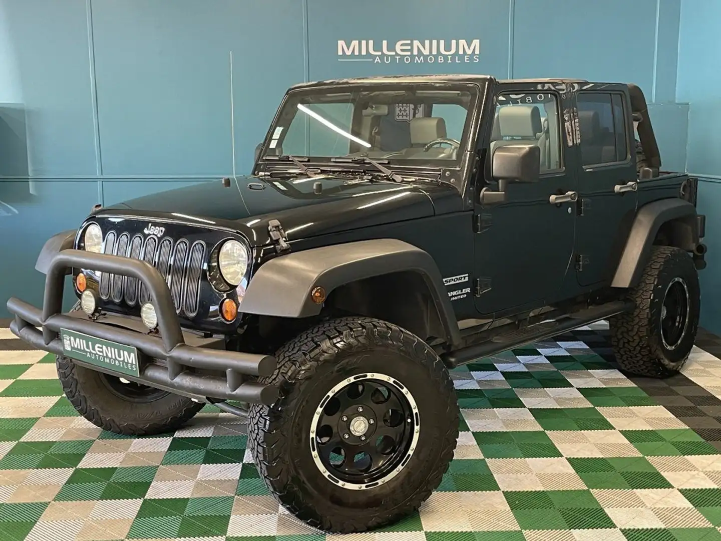 Jeep Wrangler 2.8 CRD UNLIMITED SPORT Noir - 1