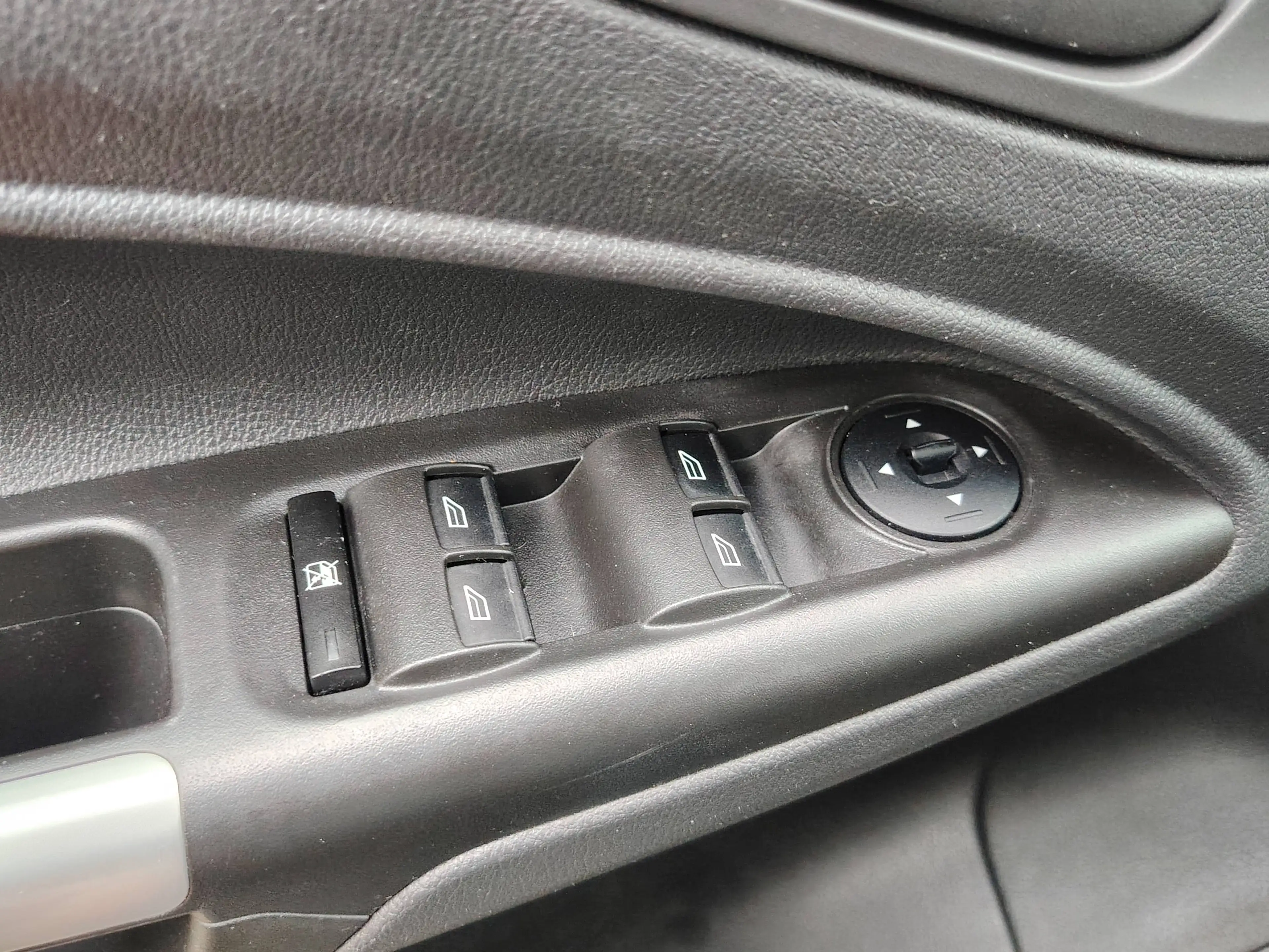 Ford Tourneo Connect Trend / 7 Sitze / Lang / — photo 13