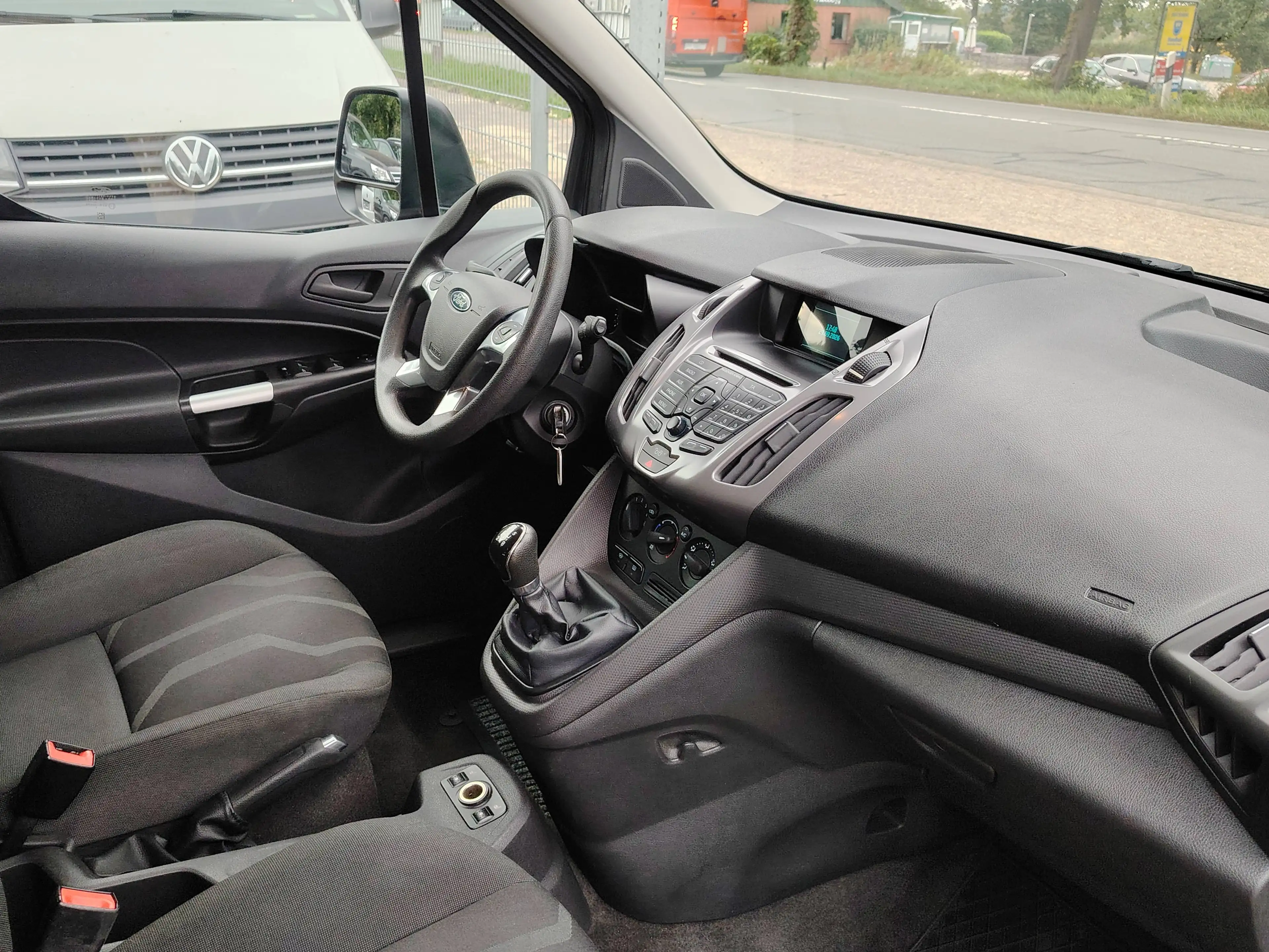 Ford Tourneo Connect Trend / 7 Sitze / Lang / — photo 12
