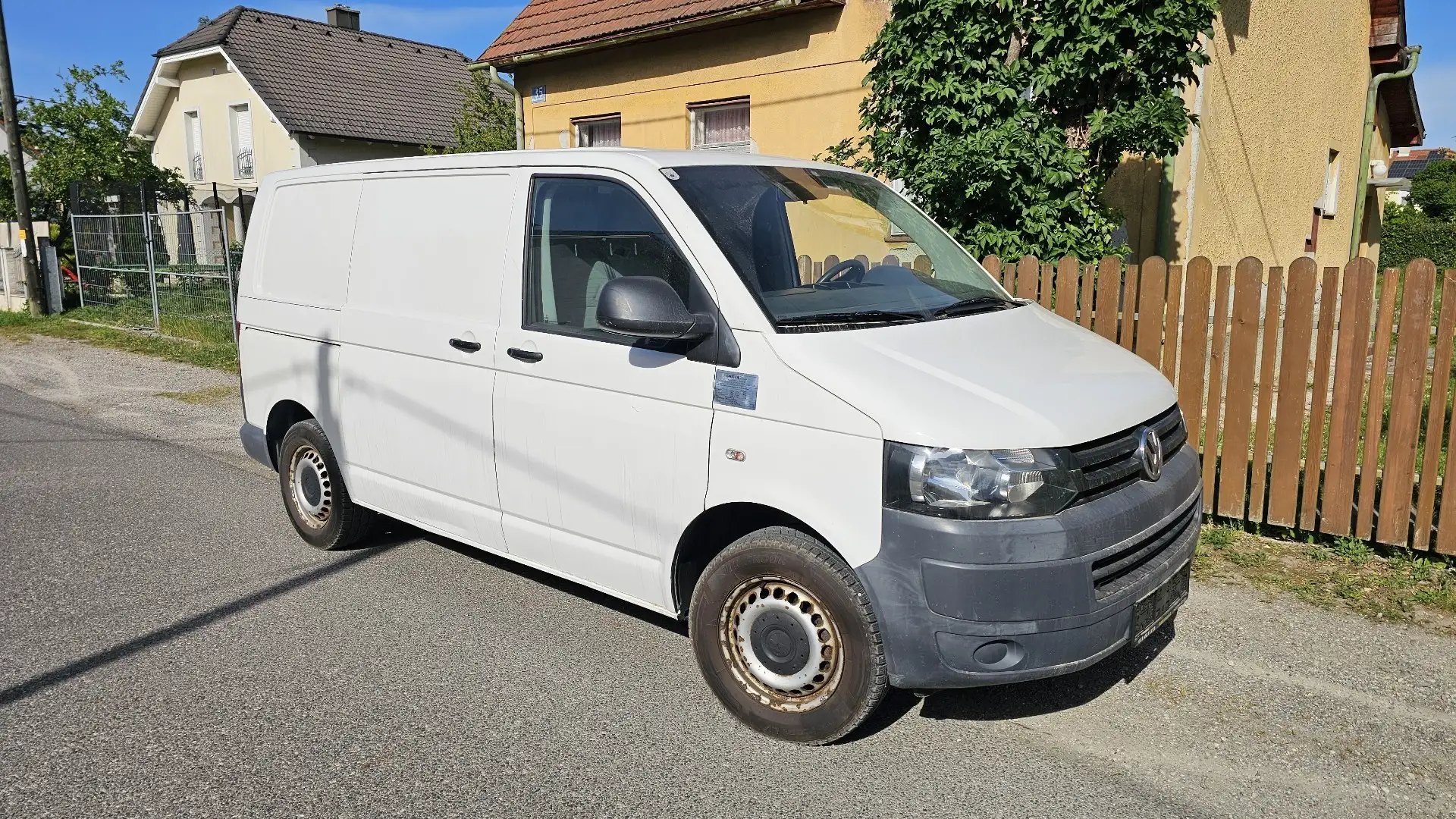 Volkswagen T5 Transporter Kastenwagen 2,0 Entry TDI D-PF - 1