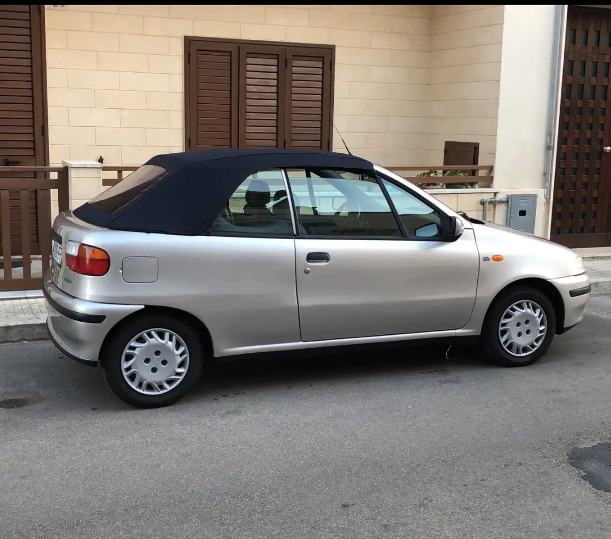 Fiat Punto Cabrio 1.2 16v ELX - 1