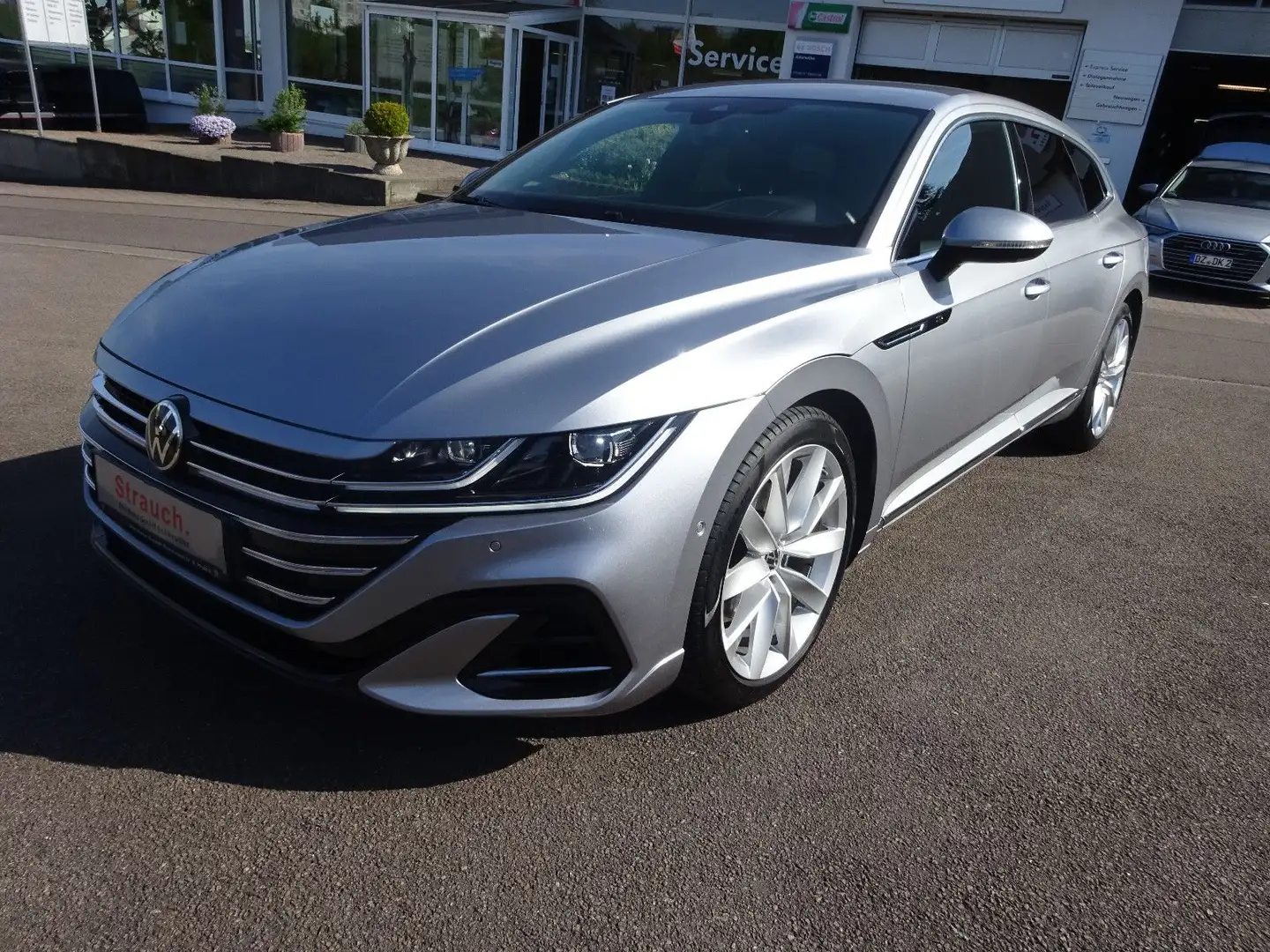 Volkswagen Arteon Shooting Brake R-Line Silber - 1