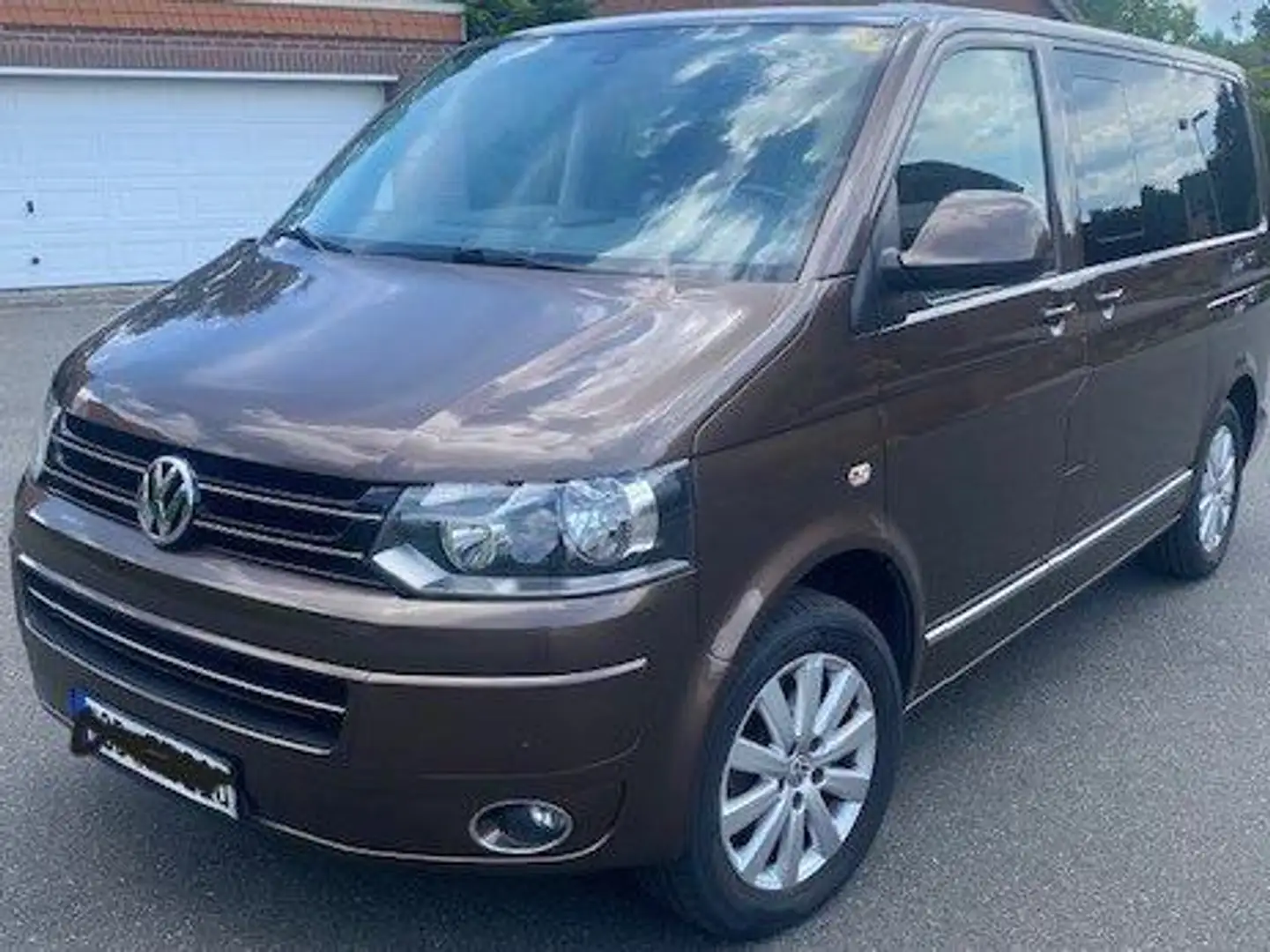 Volkswagen T5 Multivan Multivan DPF Highline Autm. Hnědá - 1