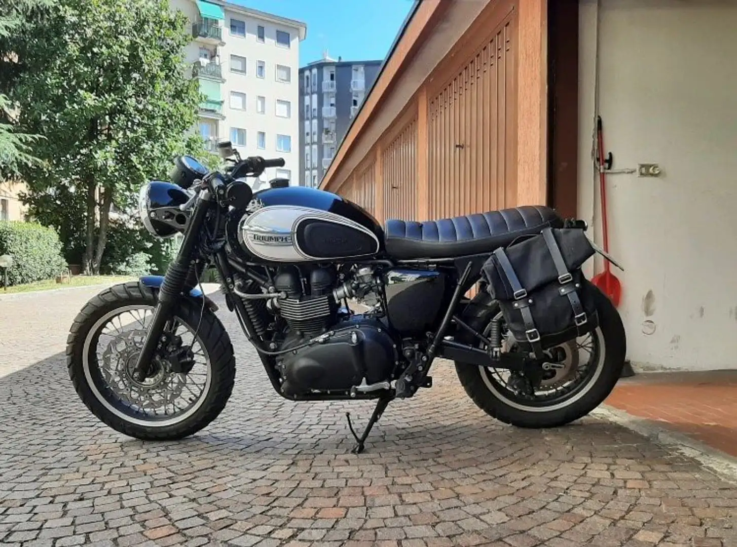 Triumph Bonneville SE Nero - 1