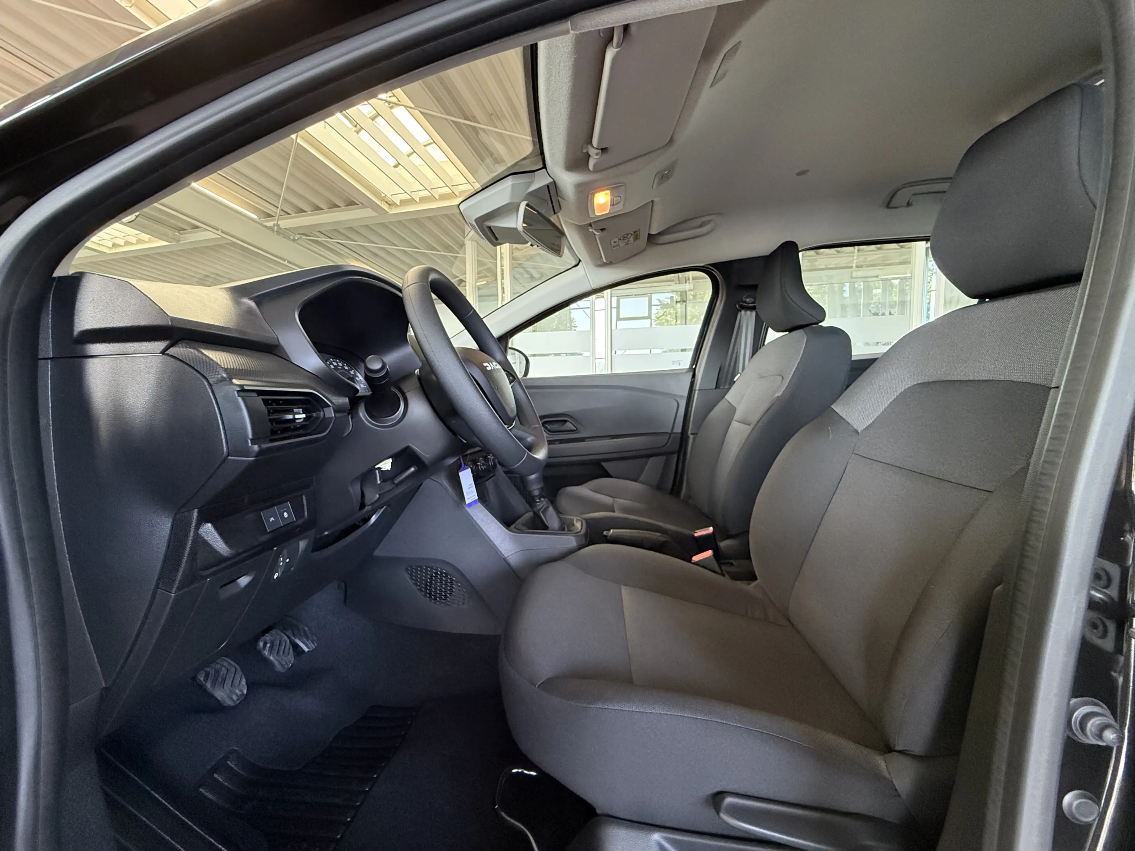 Dacia Jogger Eco-G 100 Essential 7-Sitzer Klima PDC — photo 13