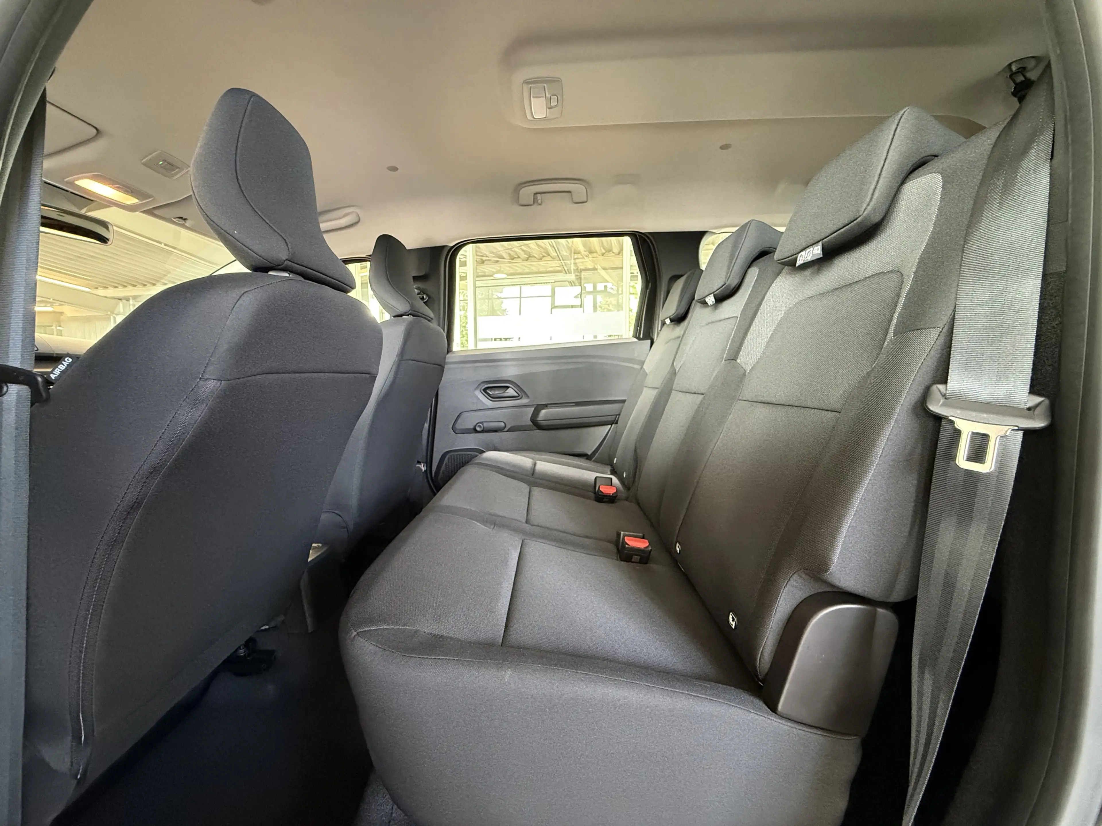 Dacia Jogger Eco-G 100 Essential 7-Sitzer Klima PDC — photo 15
