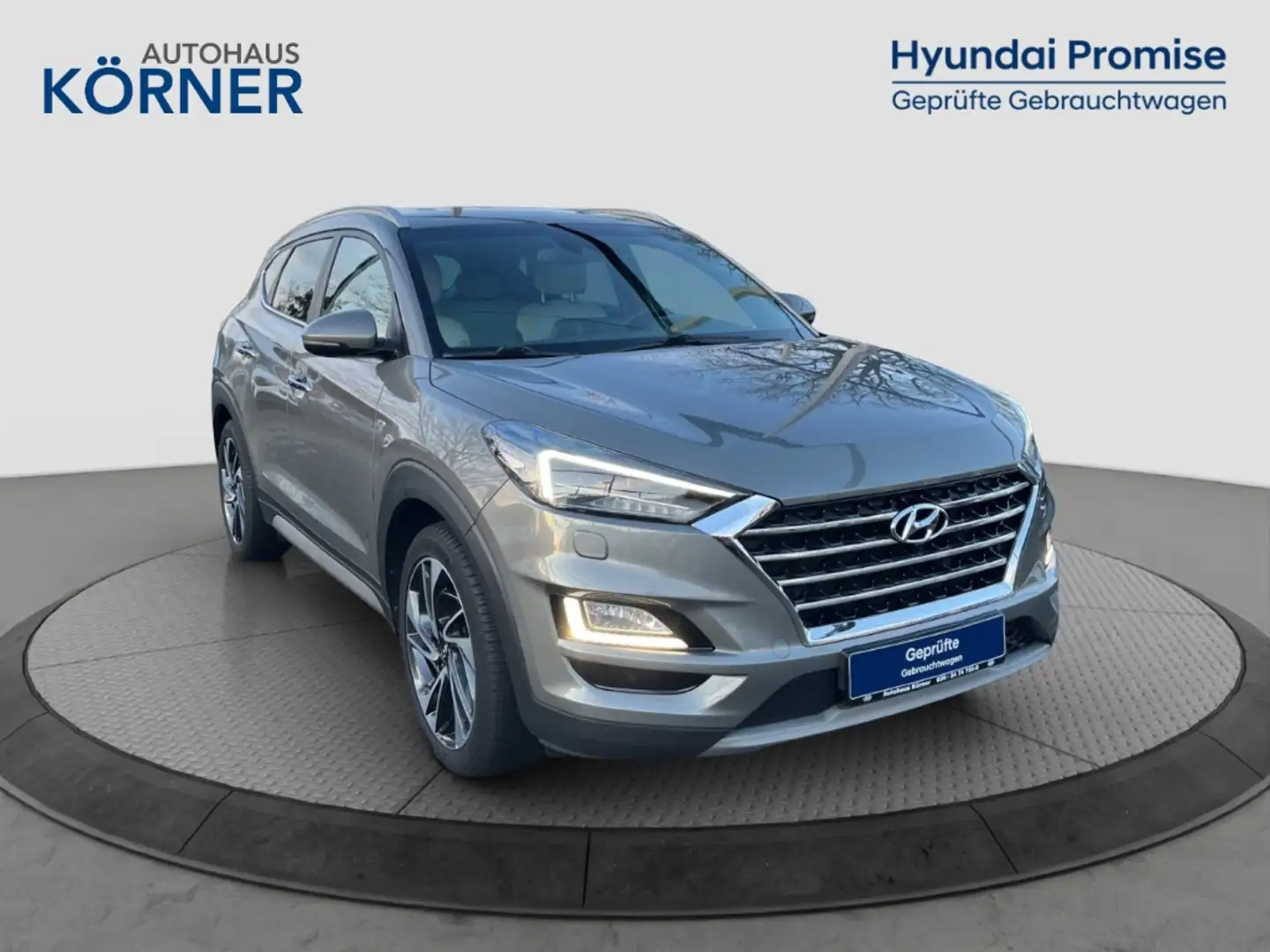 Hyundai TUCSON PREMIUM (+48V) 2.0 CRDi *AHK*LED*AWD*KRELL* Grau - 1