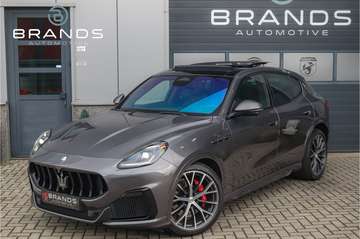 3.0 V6 Trofeo 1e eig Full option 530PK Garantie
