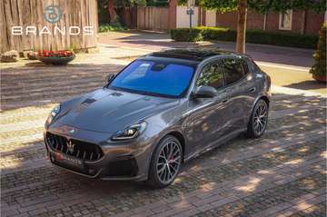 3.0 V6 Trofeo 1e eig Full option 530PK Garantie