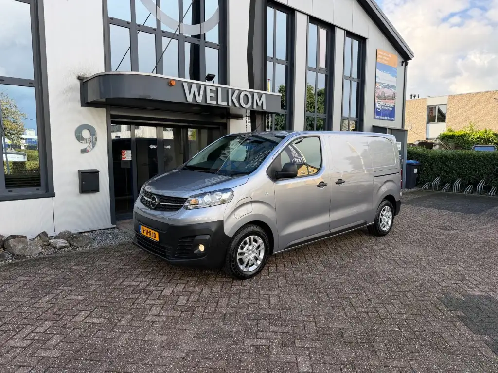 Opel Vivaro-e 2021 из Европы — купить под ключ