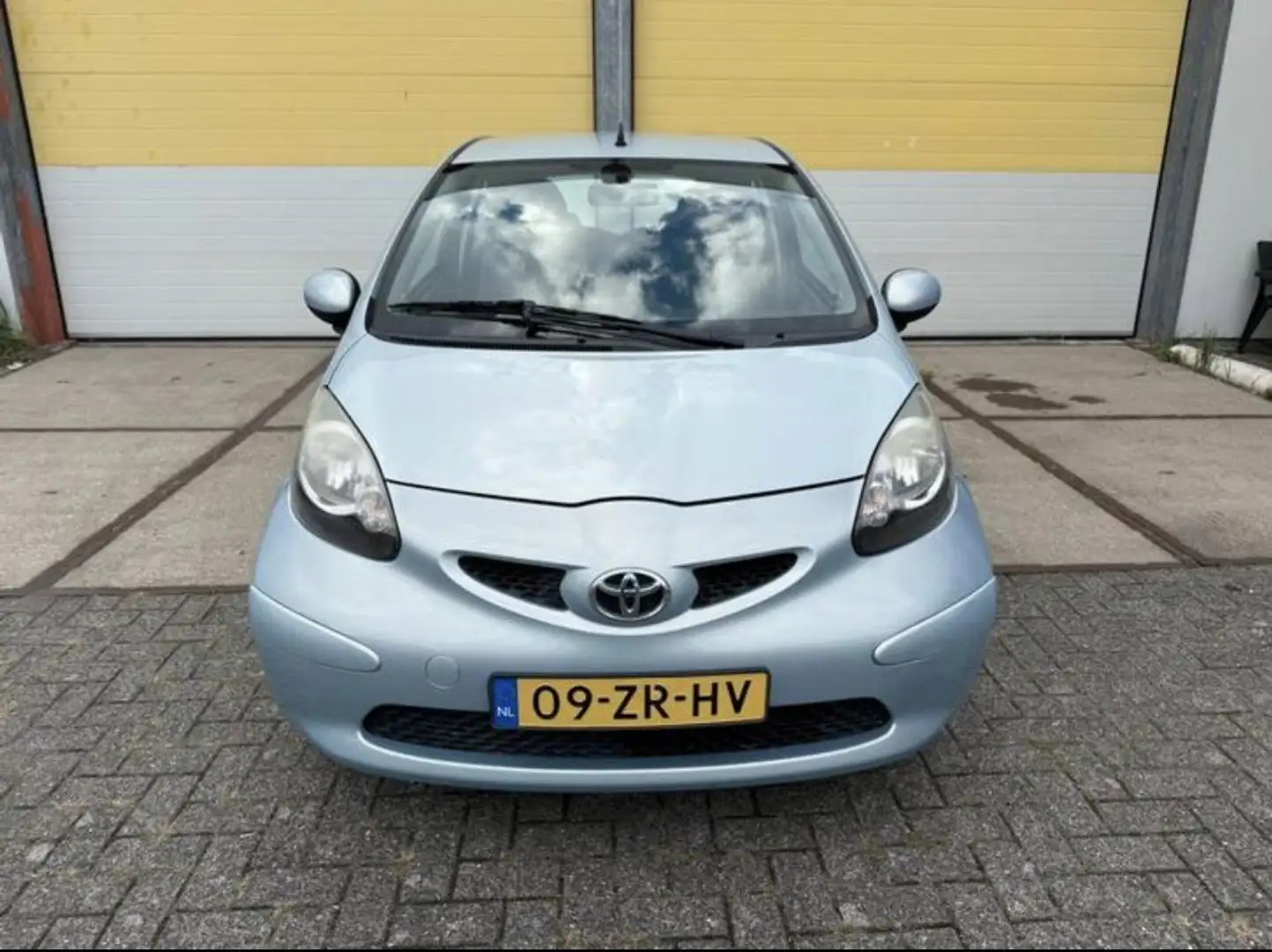 Toyota Aygo 1.0-12V + | Airco | NIEUWE APK | NAP Blauw - 2