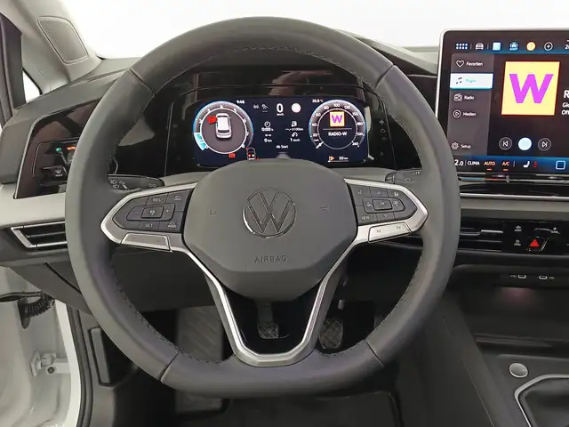 Volkswagen Golf view 13