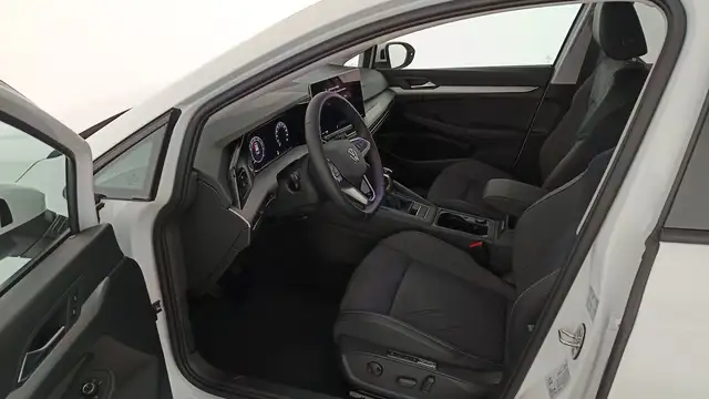 Volkswagen Golf view 8