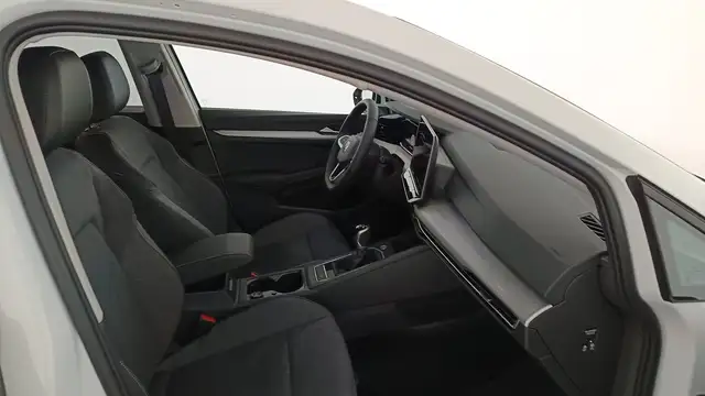 Volkswagen Golf view 9