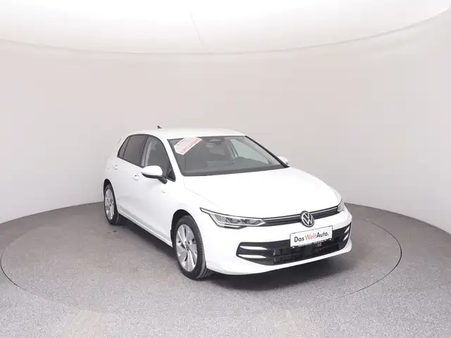 Volkswagen Golf view 2