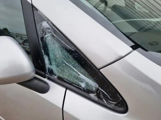 Opel Corsa view 12