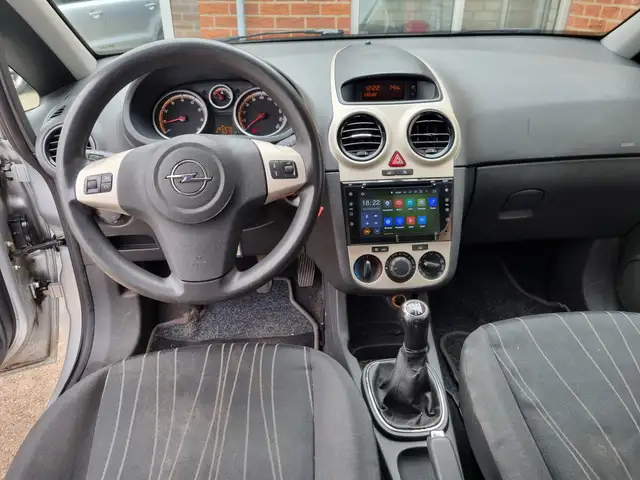 Opel Corsa view 6