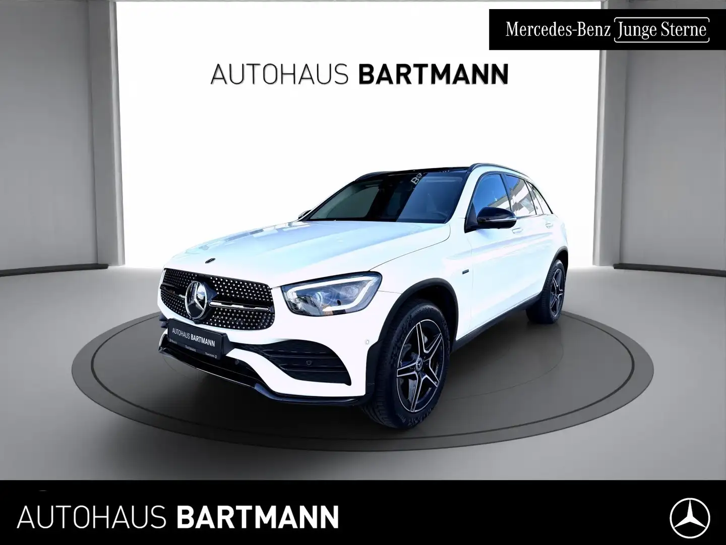 Mercedes-Benz GLC 300 GLC 300 e 4M AMG+PANO 360°+MULTIBEAM-LED+NIGHT+ Weiß - 1