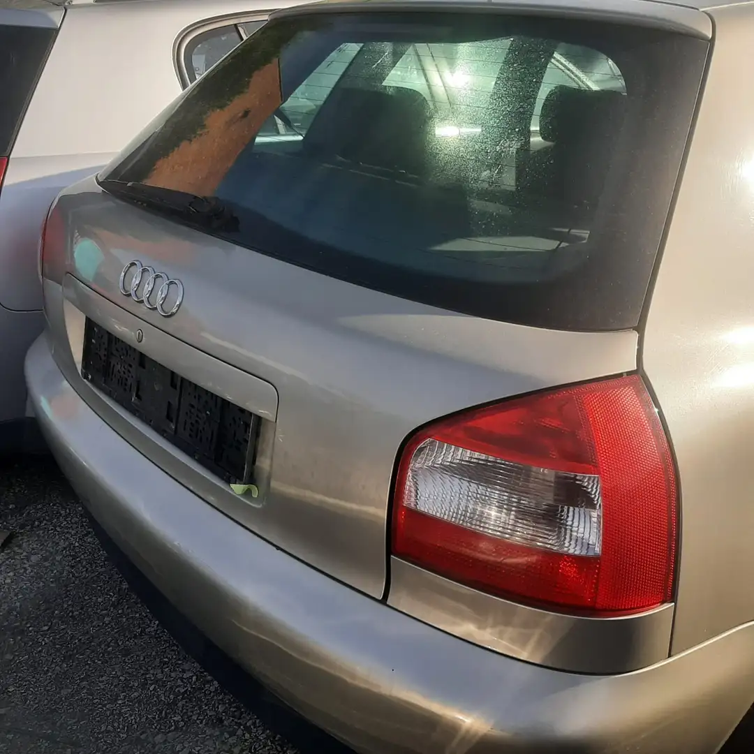 Audi A3 A3 1.6 Ambition Oro - 2