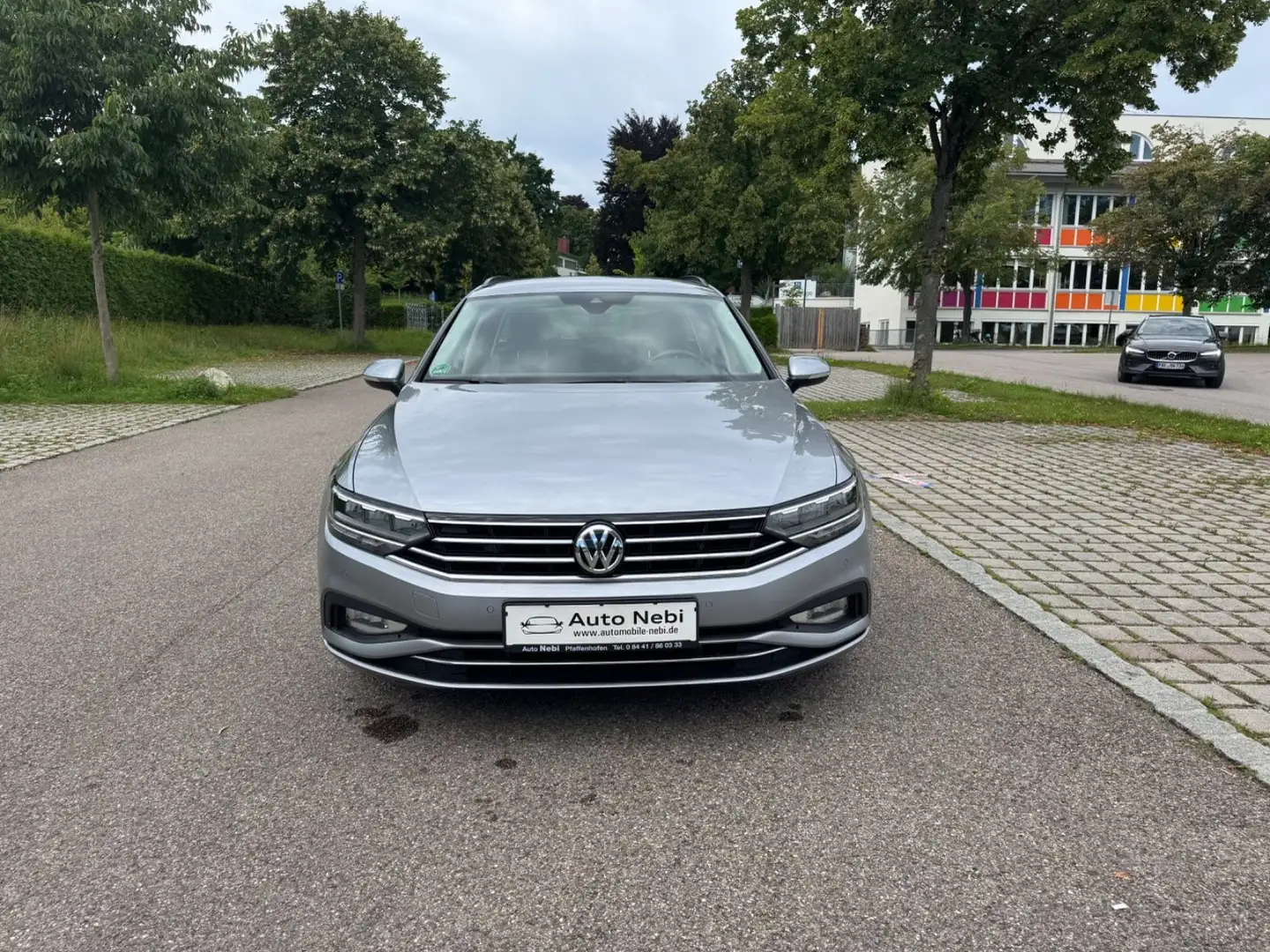 Volkswagen Passat Business*2.0*Automatik*Voll*Top*2-Hand* Silber - 2