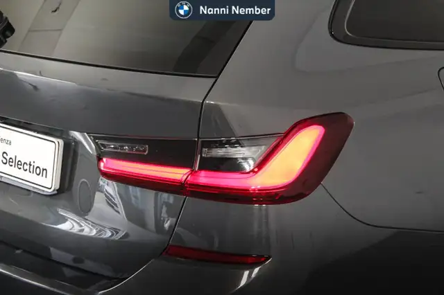 BMW 3 Series view 6