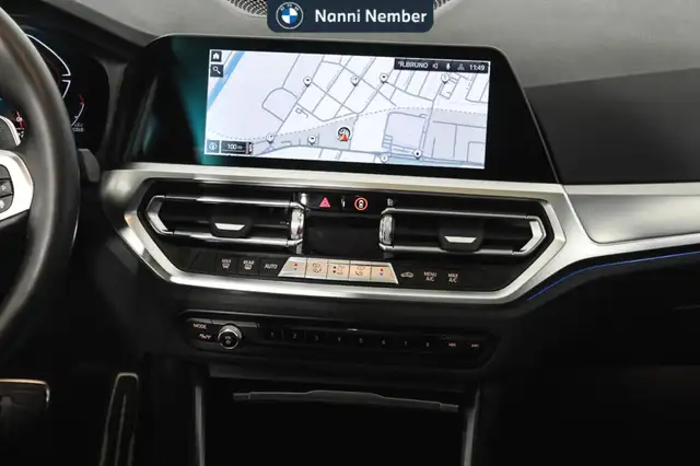 BMW 3 Series view 12