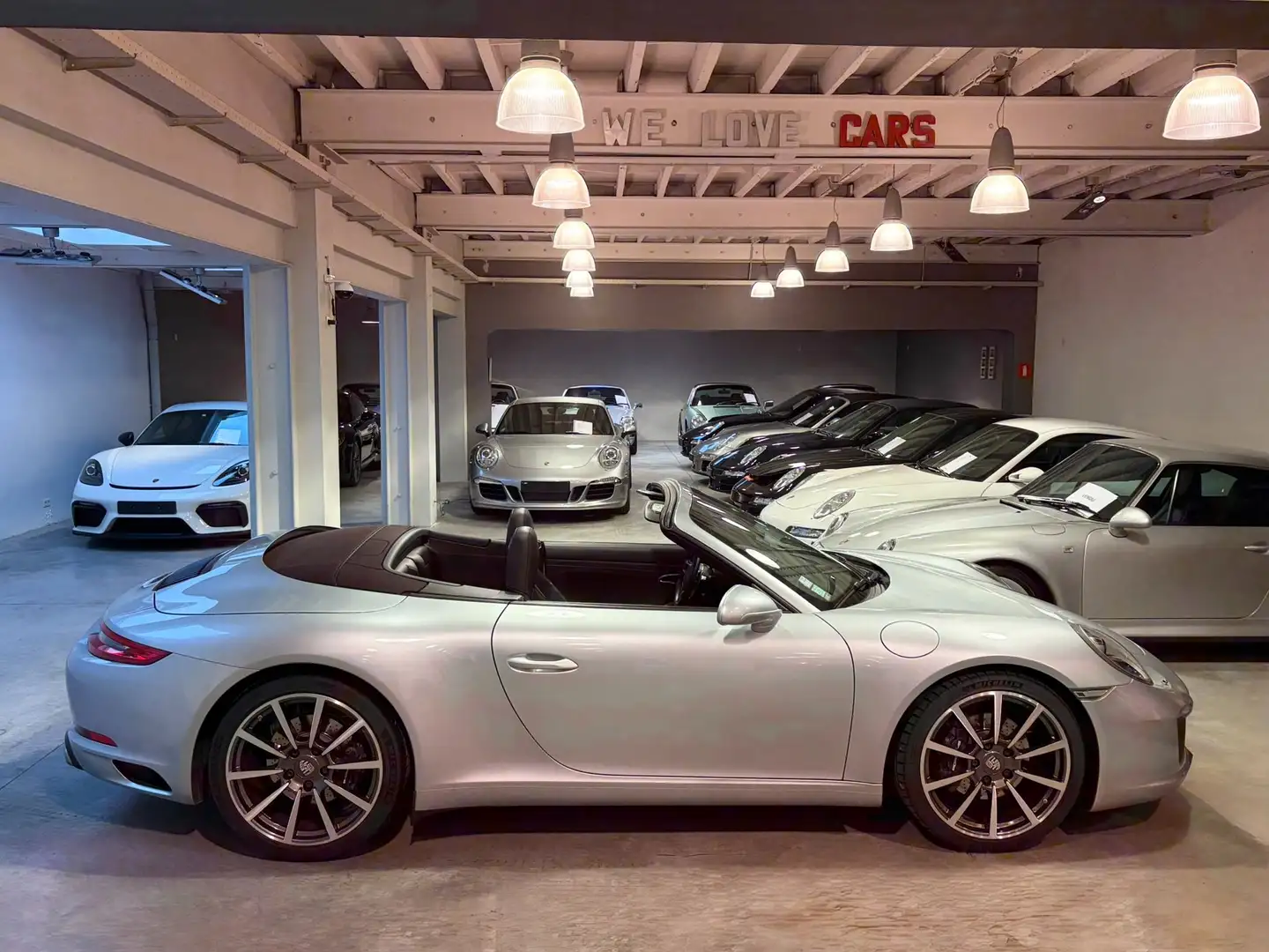 Porsche 991 Carrera 2 - 3.0 Turbo PDK - AppleCarPlay Argent - 1