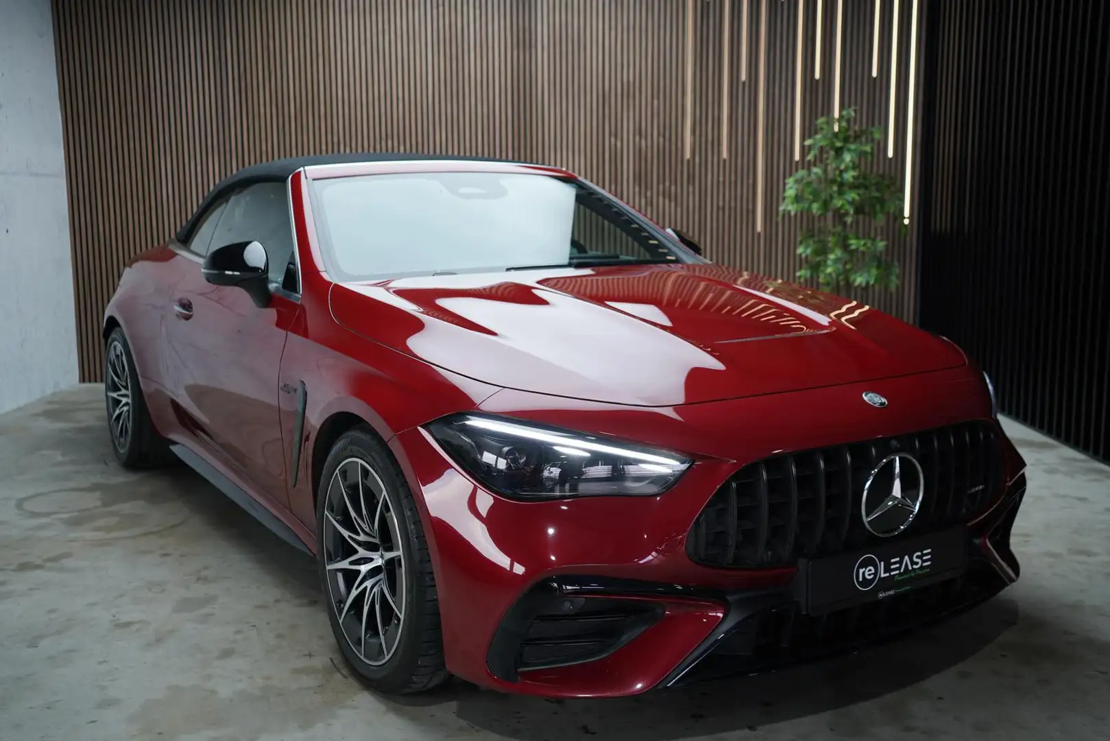 Mercedes-Benz CLE 53 AMG Cabrio 4Matic AMG Night II Rouge - 1