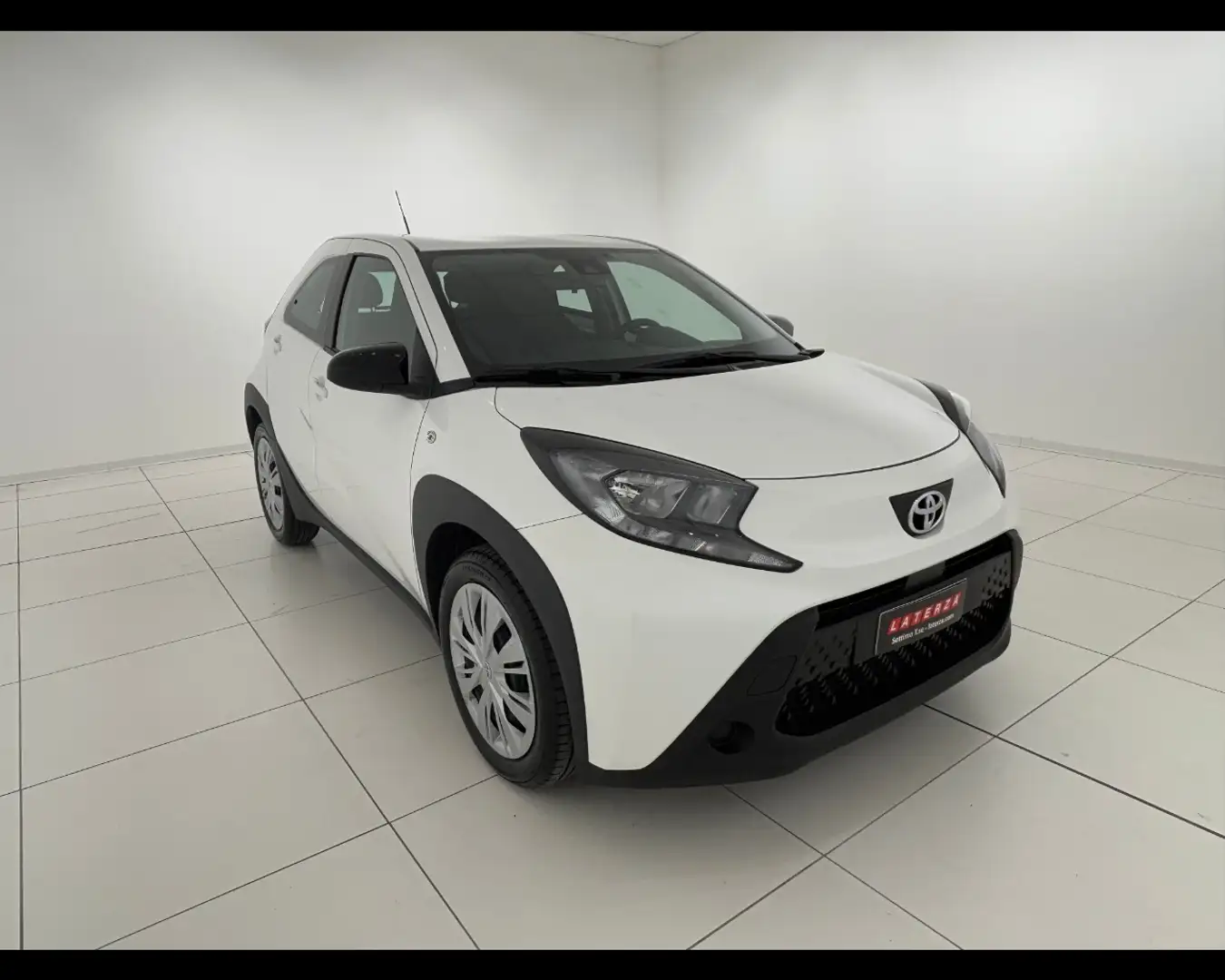 Toyota Aygo X 1.0  Active Blanc - 1
