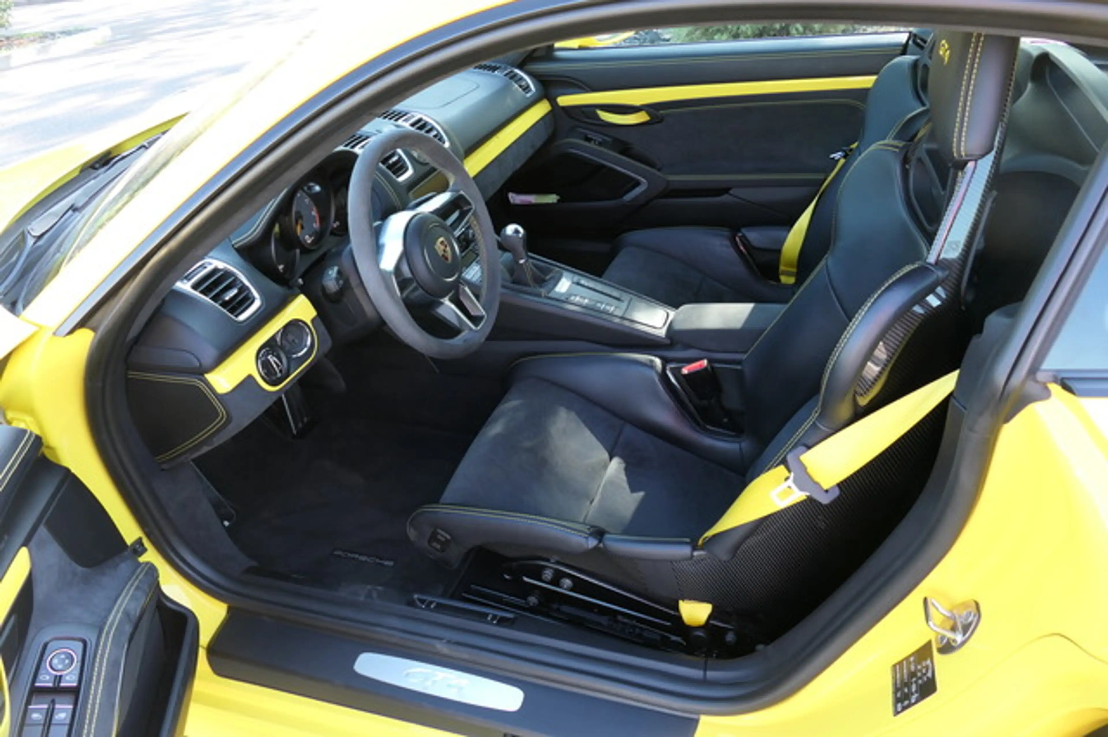 Porsche Cayman GT4 Approved Keramik Sport Chrono — photo 12