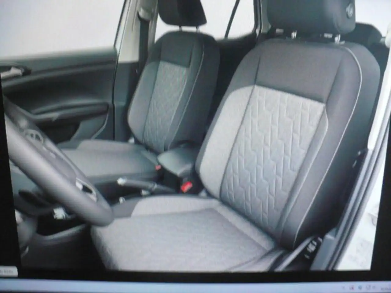 Volkswagen T-Cross 1.0 TSI 85 kW Life Kamera PDC v+h SHZ ACC 6